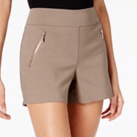 Thalia Sodi Pants - Thalia Sodi zipper detail shorts